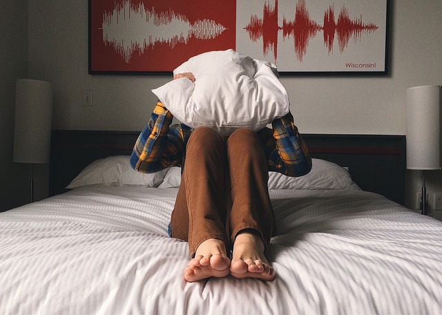 Using Your Pillows Strategically to Find Better Sleep